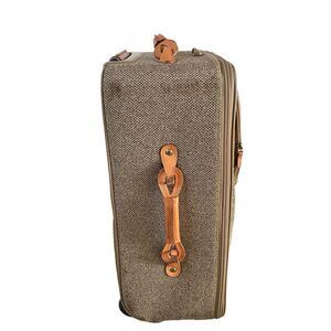 Hartmann Tweed & Belting Leather 22" Upright Wheeled Carry On Suitcase